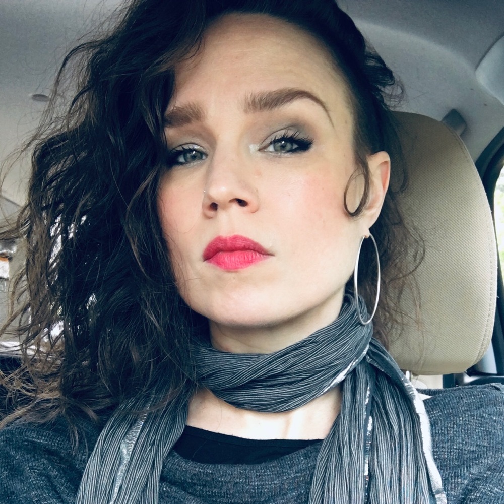 Meet your Posher, Dana